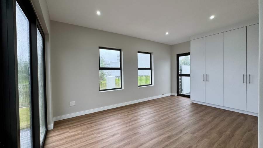 3 Bedroom Property for Sale in Croydon Gardens Estate Western Cape